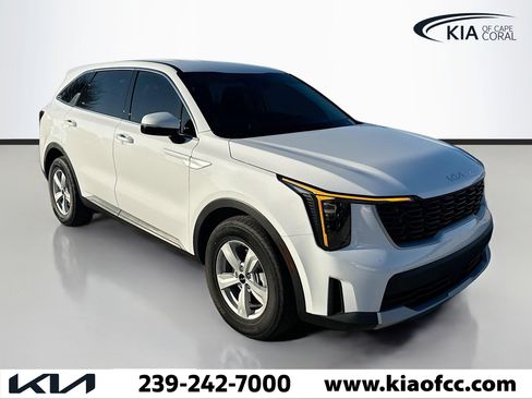 New 2026 Kia Sorento LX image 7