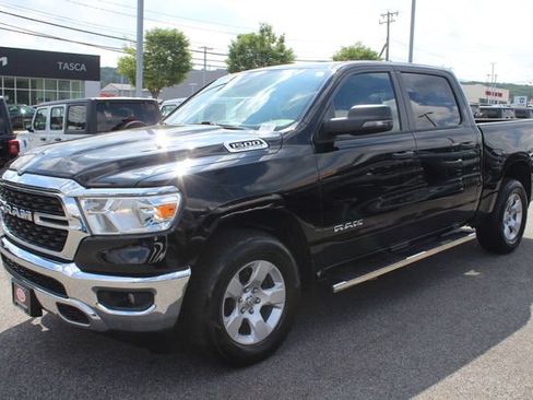 Used 2024 RAM 1500 Big Horn AWD/4WD image 2