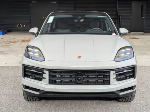 New 2026 Porsche Cayenne Coupe image 6