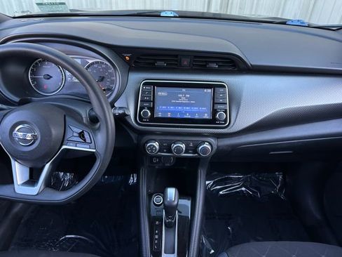 Used 2018 Nissan Kicks S image 16