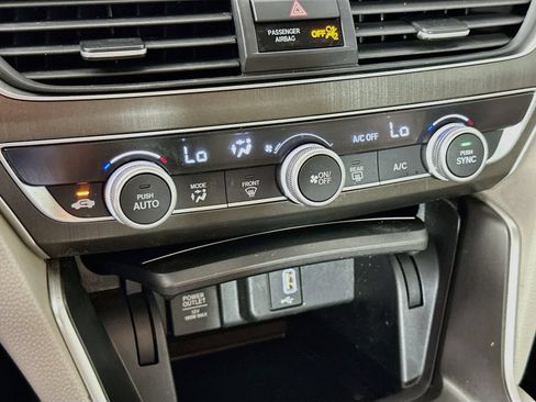 Used 2018 Honda Accord LX image 15