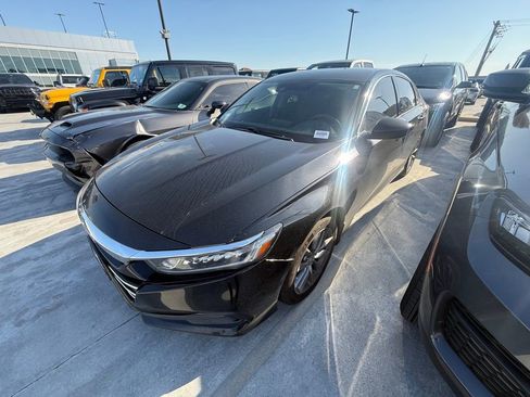 Used 2021 Honda Accord LX image 1