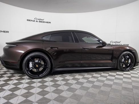 Used 2023 Porsche Taycan RWD image 4