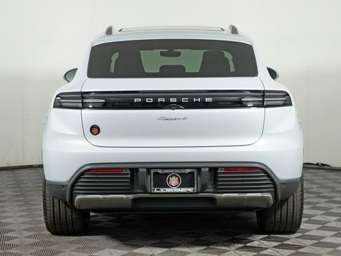New 2026 Porsche Macan 4 Electric image 6