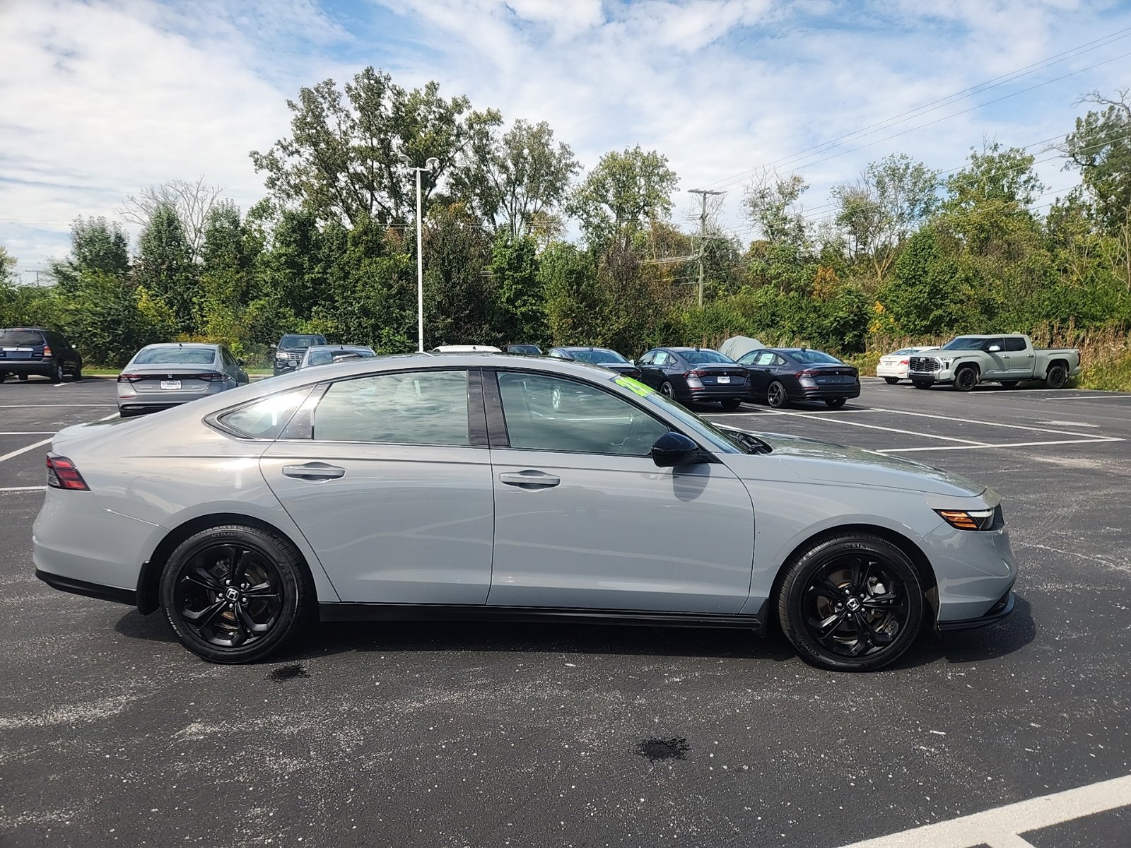 Used 2025 Honda Accord SE image 7