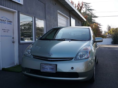Used 2007 Toyota Prius Touring image 2