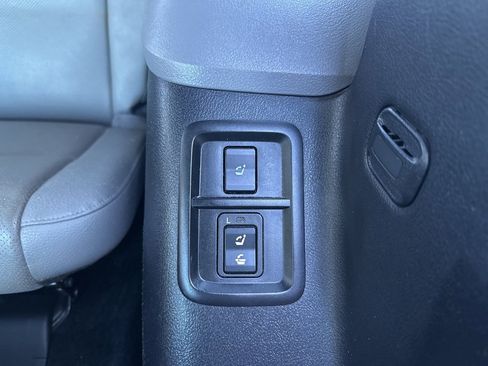 Used 2016 Toyota Sequoia Platinum image 75