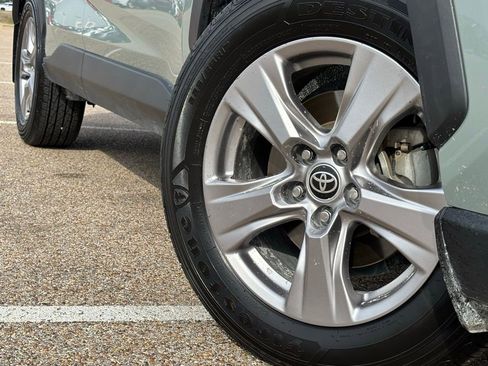 Used 2023 Toyota RAV4 XLE w/ Convenience Package image 2