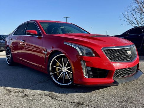 Used 2019 Cadillac CTS V w/ Carbon Fiber Package RWD image 7
