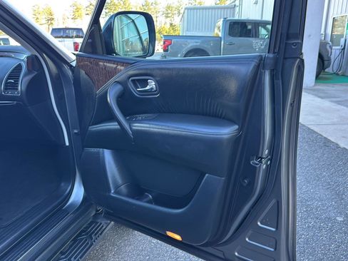 Used 2019 Nissan Armada SL w/ Premium Package image 12