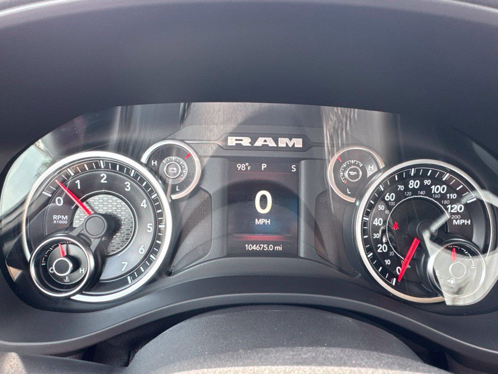 Used 2019 RAM 1500 Big Horn AWD/4WD image 13