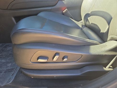 Used 2024 Cadillac XT6 Premium Luxury image 26