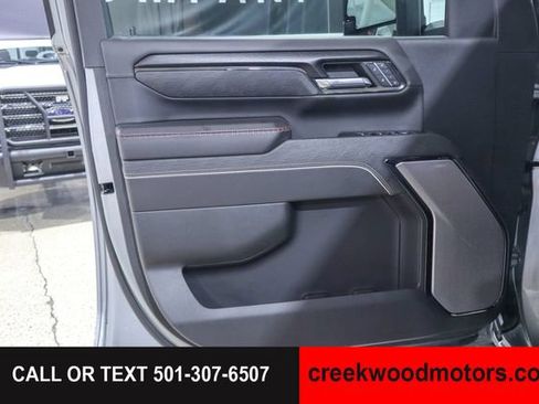 Used 2024 GMC Sierra 2500 AT4X AWD/4WD image 41