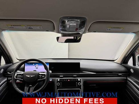 Used 2025 Genesis GV80 2.5T Standard AWD/4WD image 11