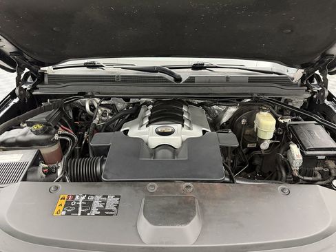 Used 2017 Cadillac Escalade ESV Luxury image 46