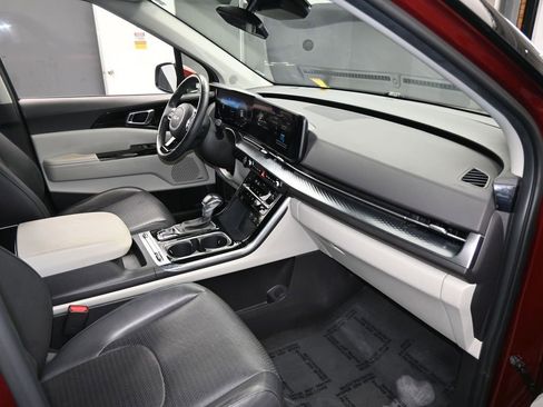 Used 2024 Kia Carnival SX Prestige image 52