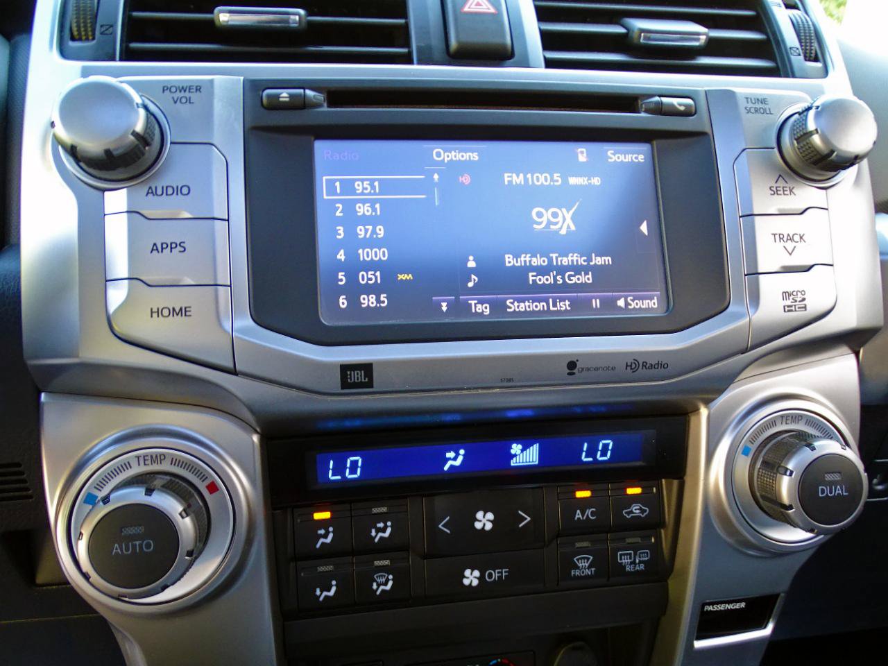 Used 2015 Toyota 4Runner Limited AWD/4WD image 23