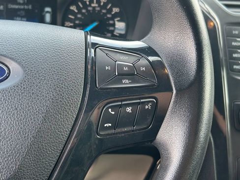 Used 2018 Ford Explorer 4WD image 16