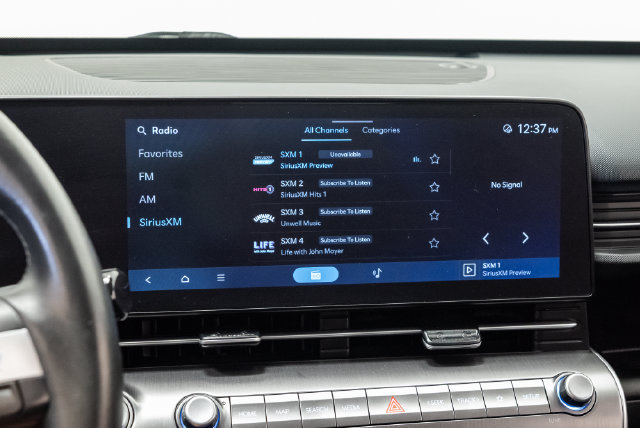 Used 2025 Hyundai Kona SEL AWD/4WD image 16