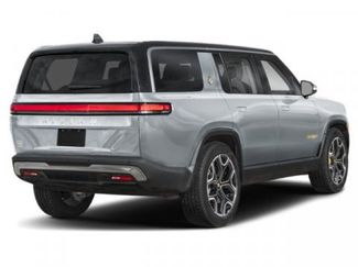 Used 2025 Rivian R1S Premium video 2