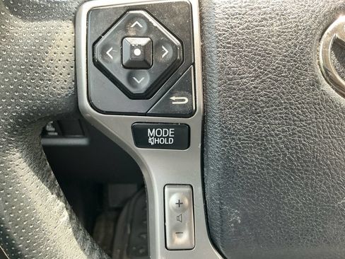 Used 2015 Toyota 4Runner SR5 Premium AWD/4WD image 21