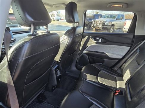 Used 2022 Jeep Compass Latitude w/ Convenience Group image 24