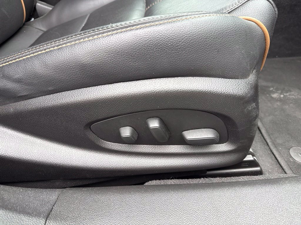 Used 2017 Chevrolet Impala Premier FWD image 12