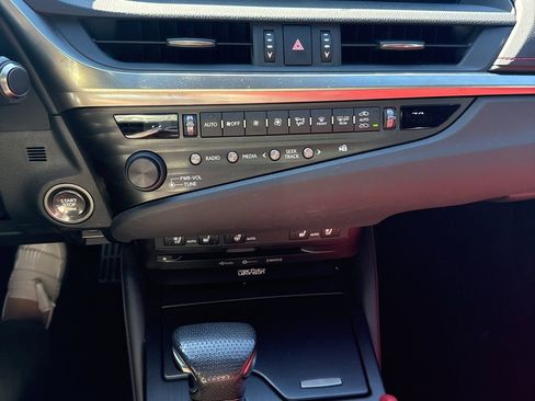 Used 2020 Lexus ES 350 F Sport image 18