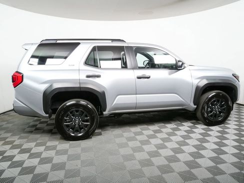Used 2025 Toyota 4Runner SR5 image 24