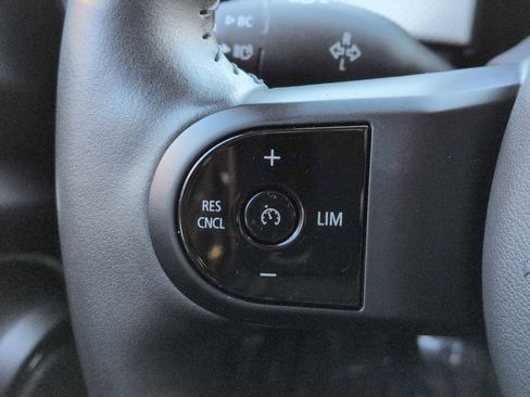 Certified 2024 MINI Cooper SE image 23