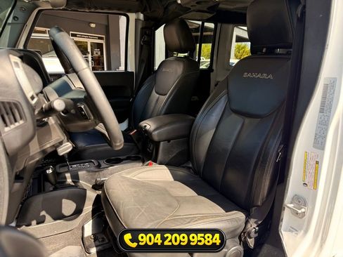 Used 2017 Jeep Wrangler Unlimited Sahara w/ Connectivity Group AWD/4WD image 23
