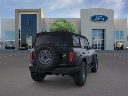 New 2025 Ford Bronco Outer Banks w/ Sasquatch Package image 8