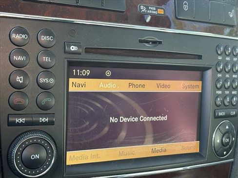 Used 2011 Mercedes-Benz G 550 image 9