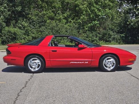 Used 1994 Pontiac Firebird Formula image 16