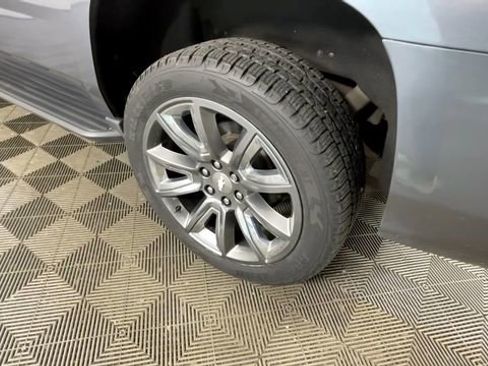 Used 2020 Chevrolet Tahoe LT AWD/4WD image 16