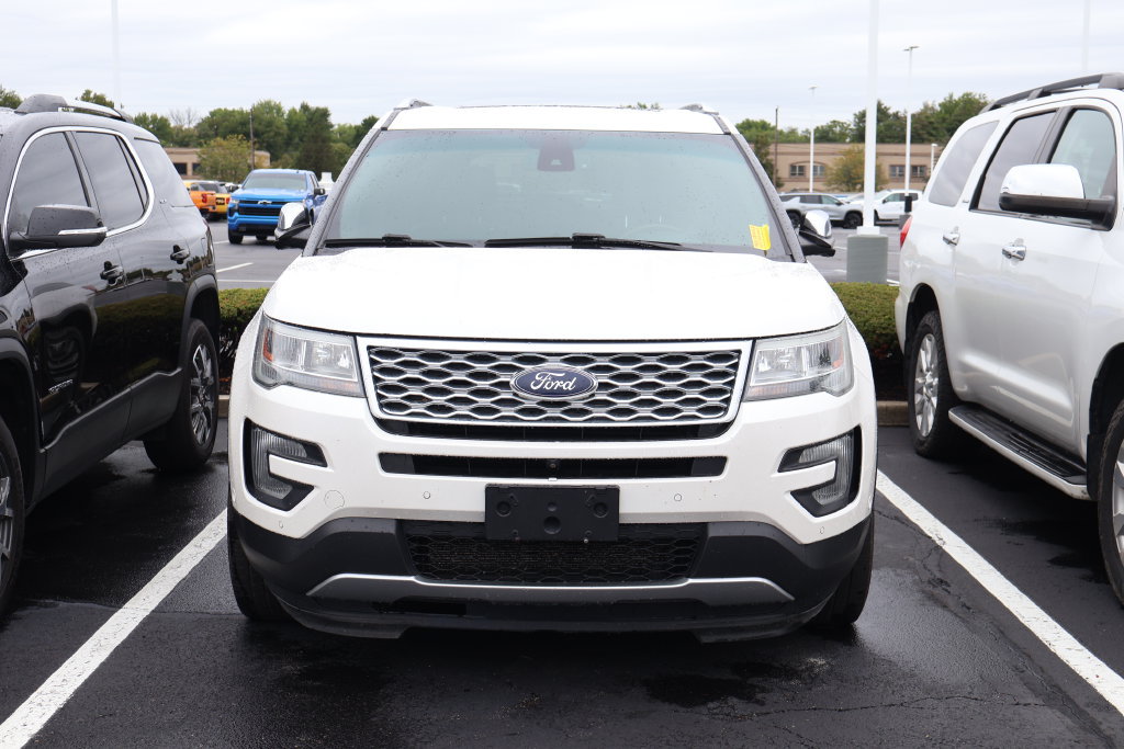 Used 2016 Ford Explorer Platinum AWD/4WD image 2