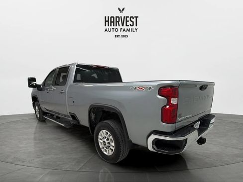 Used 2025 Chevrolet Silverado 2500 LT w/ Convenience Package AWD/4WD image 4