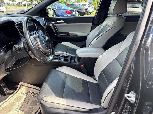 Used 2017 Kia Sportage SX image 9