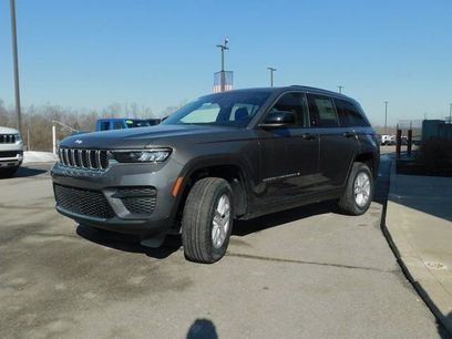 New 2026 Jeep Grand Cherokee Laredo w/ Trailer Tow Package