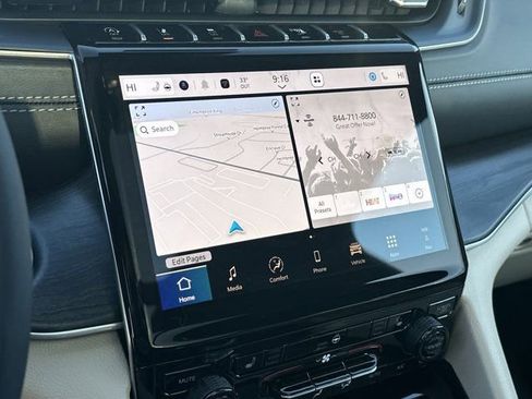 New 2025 Jeep Grand Cherokee L Limited image 30