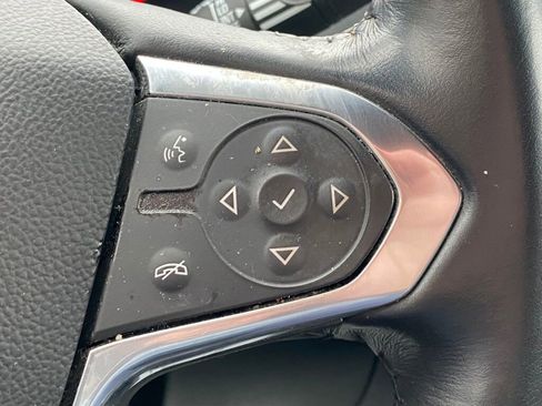 Used 2022 Chevrolet Traverse LT w/ LT Premium Package image 27