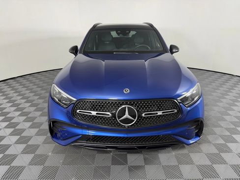 Certified 2025 Mercedes-Benz GLC 300 4MATIC image 2
