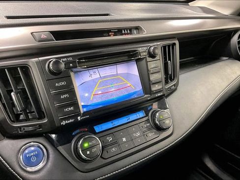 Used 2017 Toyota RAV4 XLE AWD/4WD image 15