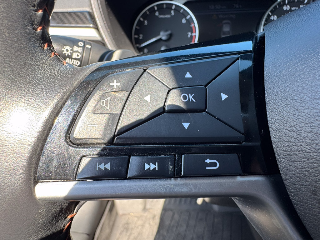 Used 2024 Nissan Altima 2.5 SR w/ SR Premium Package FWD image 32