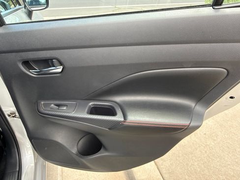 Used 2024 Nissan Versa SR FWD image 29