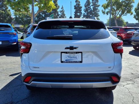 New 2025 Chevrolet Trax LT w/ Driver Confidence Package image 5