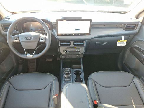 New 2025 Ford Maverick Lobo image 8