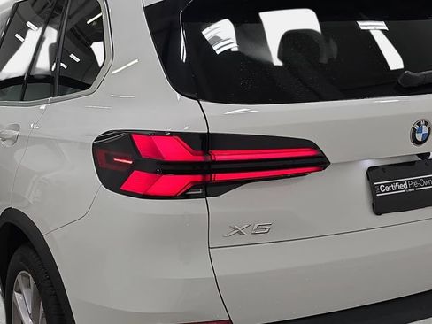 Certified 2025 BMW X5 xDrive40i w/ Premium Package AWD/4WD image 31