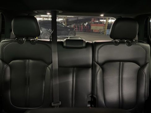 Used 2022 Jeep Wagoneer Series I image 14