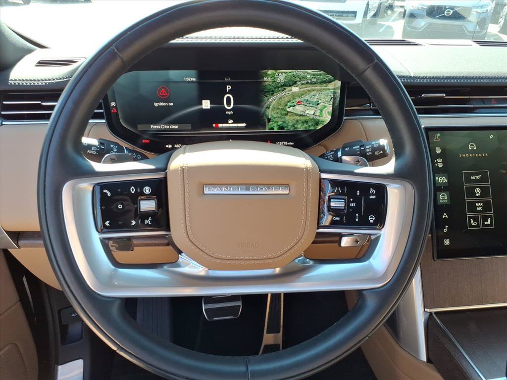 Used 2024 Land Rover Range Rover Long Wheelbase SE AWD/4WD image 16